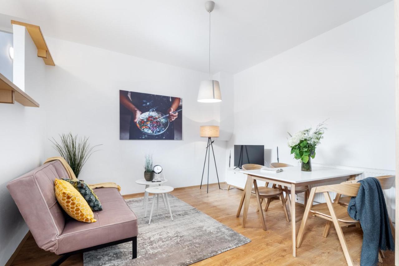 זנוימו Wine & Bike City Tower Apartments מראה חיצוני תמונה