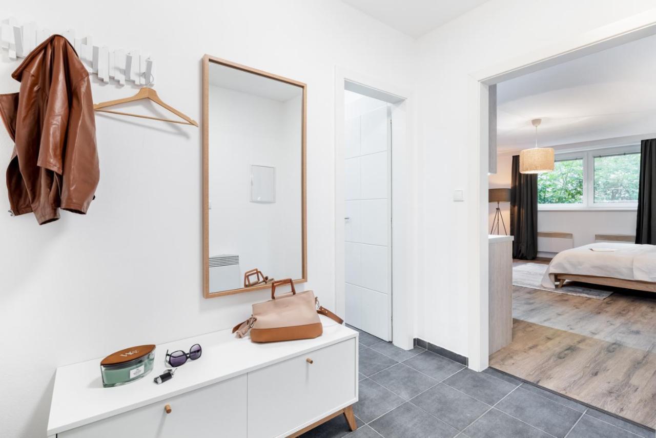 זנוימו Wine & Bike City Tower Apartments מראה חיצוני תמונה