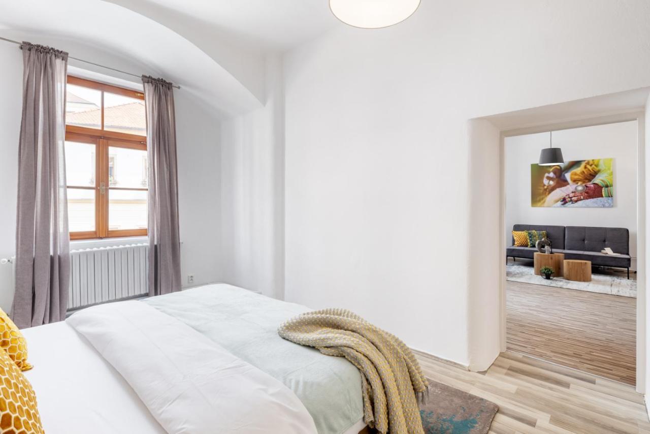 זנוימו Wine & Bike City Tower Apartments מראה חיצוני תמונה